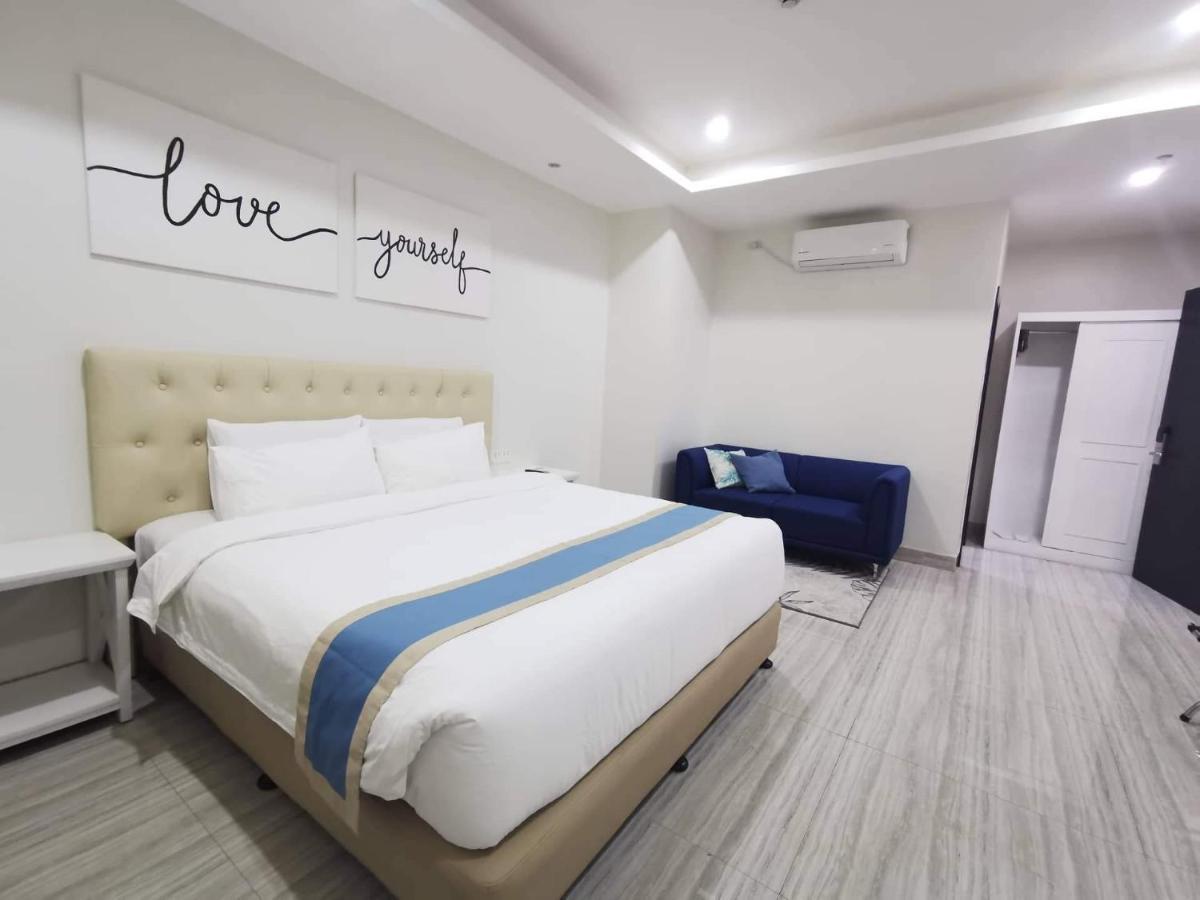 Hampton Suites Davao City Eksteriør bilde