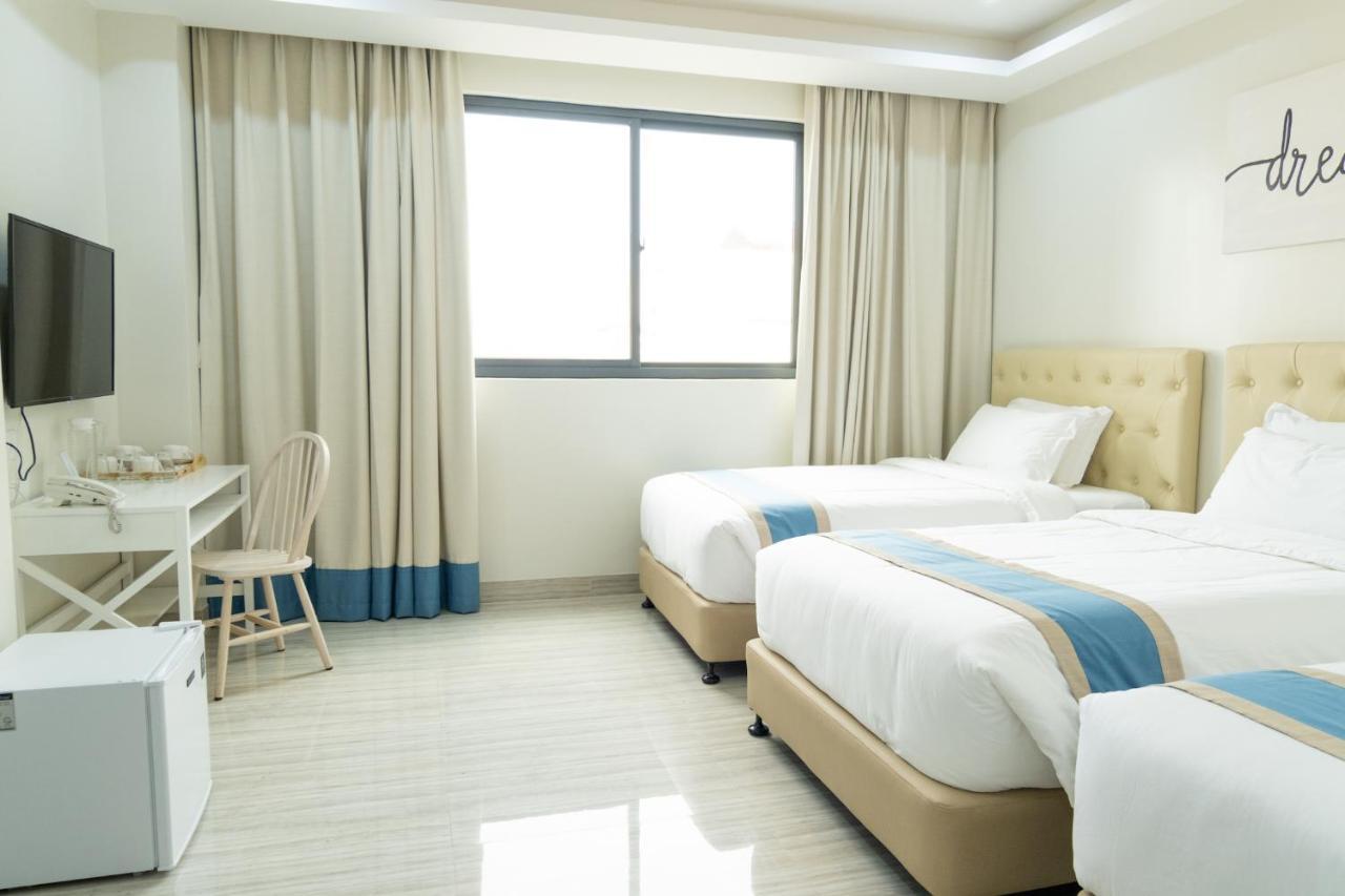 Hampton Suites Davao City Eksteriør bilde