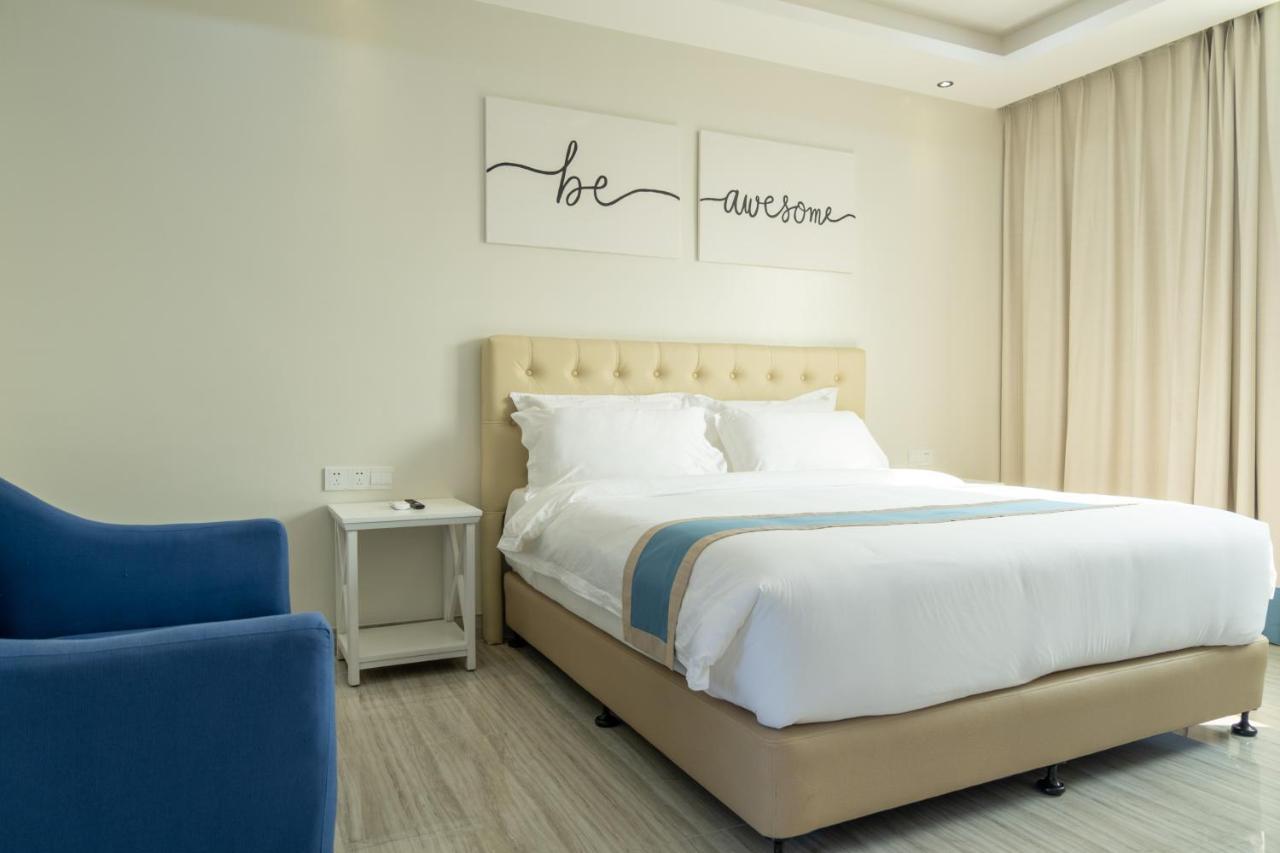 Hampton Suites Davao City Eksteriør bilde