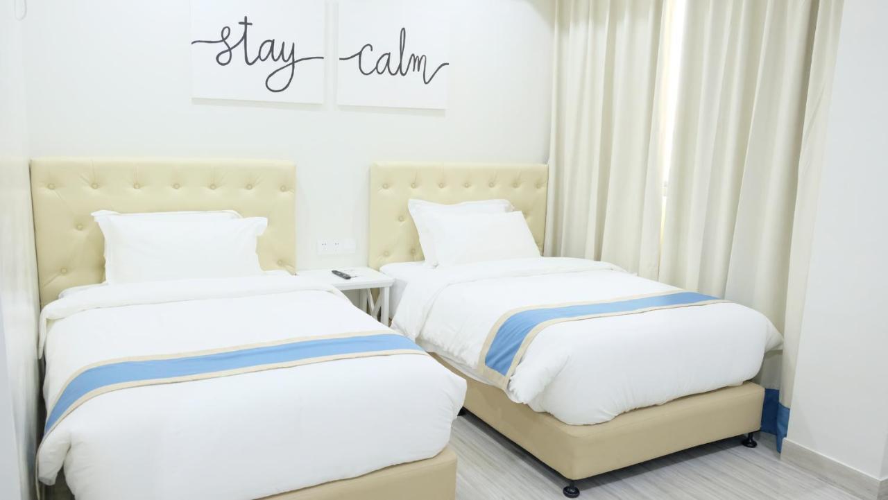 Hampton Suites Davao City Eksteriør bilde