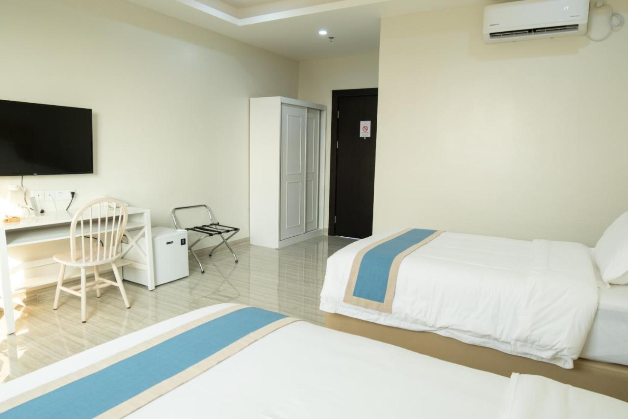 Hampton Suites Davao City Eksteriør bilde