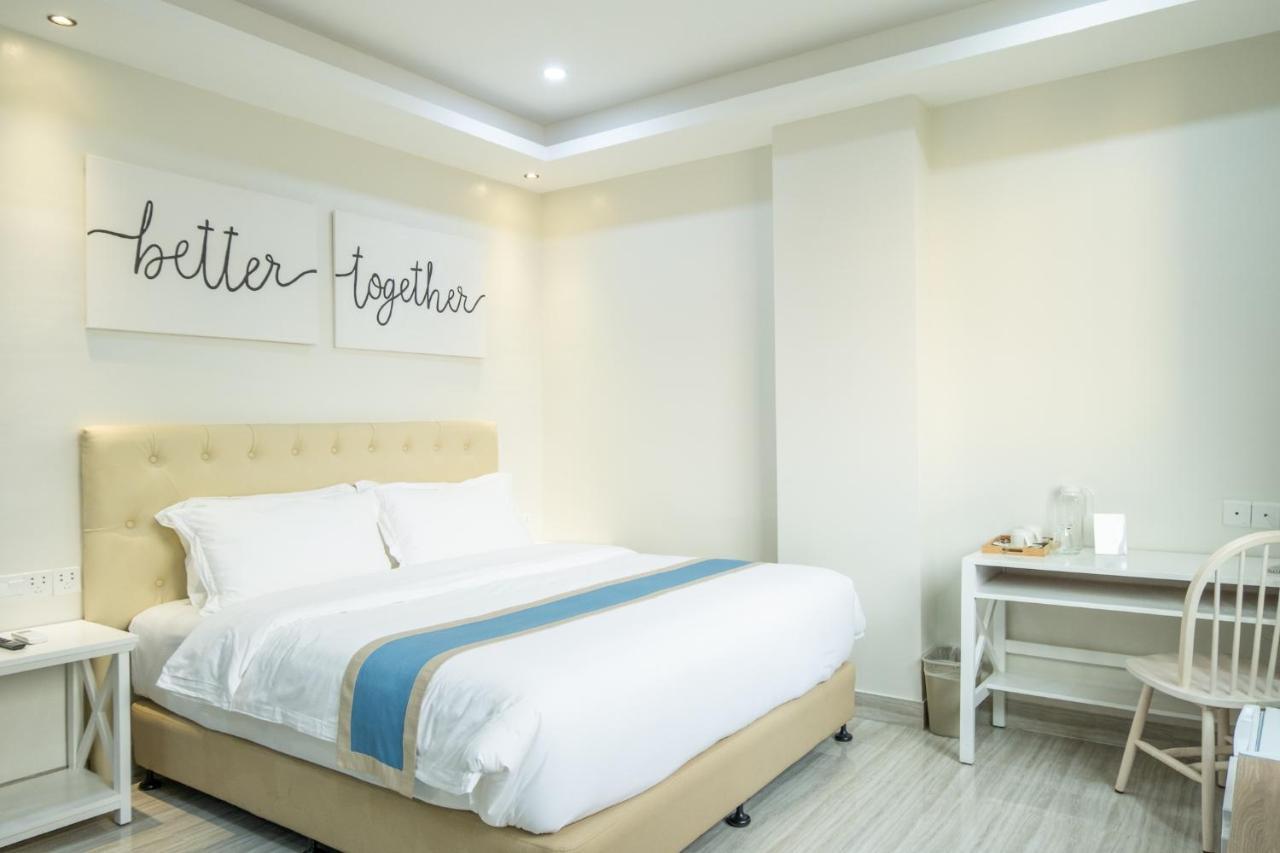 Hampton Suites Davao City Eksteriør bilde